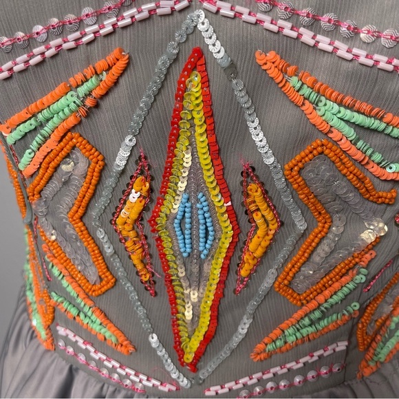 BEBE Beaded Satin Top Peplum Gray Satin Y2K Sleeveless Camisole Size S Halter - Picture 4 of 13